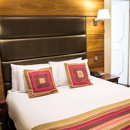 Best Western Burns Hotel Kensington-3