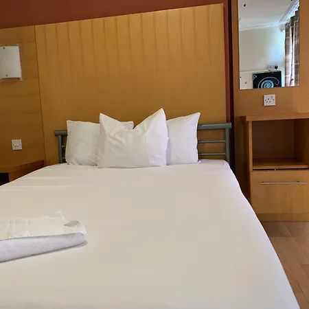 Berkeley Court Hotel-3