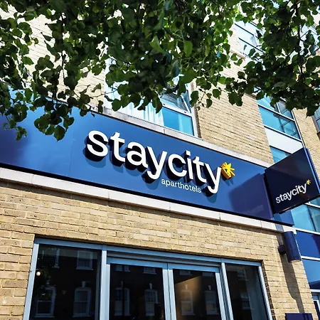 Staycity Aparthotels London Greenwich High Road-3