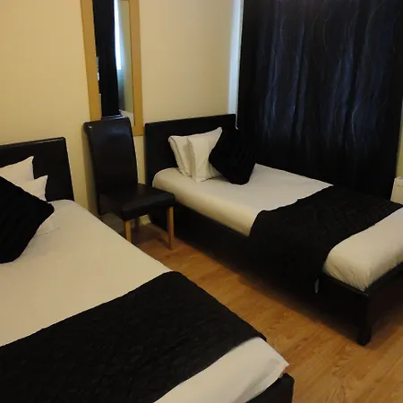 City View Hotel - Roman Road Market-3
