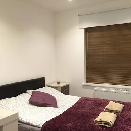 Whitechapel Guest House-2