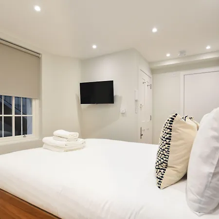 Leinster Square Serviced Apartment-3