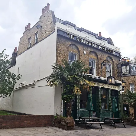 The Greenwich Pensioner Guesthouse-3