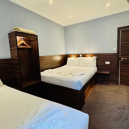 Crestfield Hotel-2