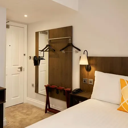 Four Points Flex By Sheraton London Kensington Olympia-3