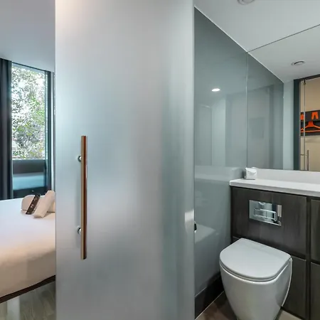 Easyhotel London City Shoreditch-2