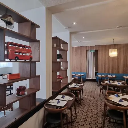Lancaster Hall Hotel-3