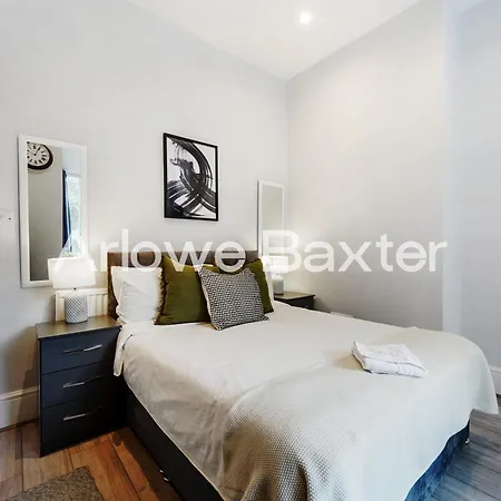 Hackney Guest Rooms-3