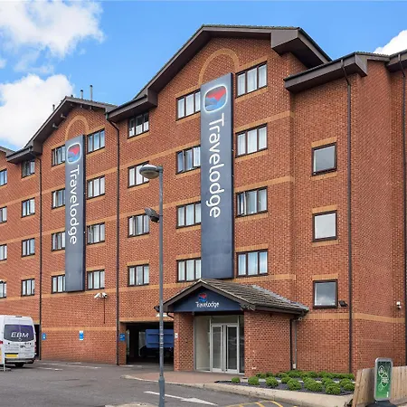 Travelodge Park Royal-2