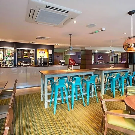 Premier Inn London City-2