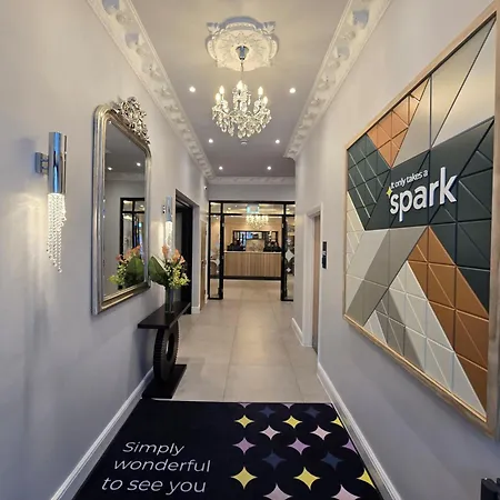 Spark By Hilton London Chiswick-3