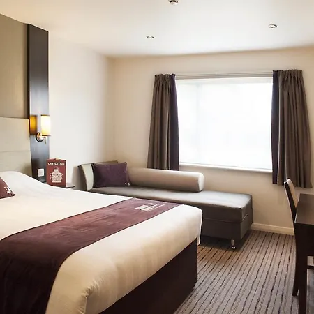 Premier Inn London City - Aldgate-3