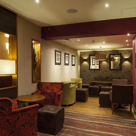 Premier Inn London Bank-3
