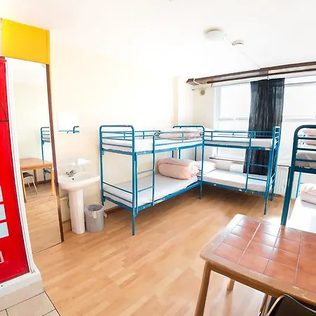 Kensal Green Backpackers 2-3
