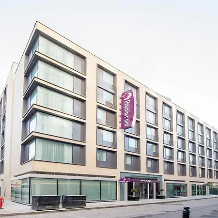 Premier Inn London City - Aldgate-2