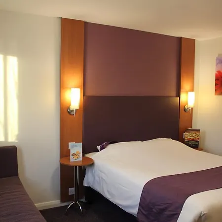 Premier Inn London Docklands Excel-3