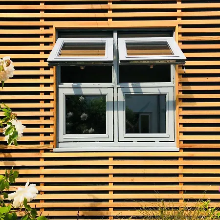 Camden Town Garden Cabin-2