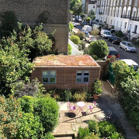 Camden Town Garden Cabin-3