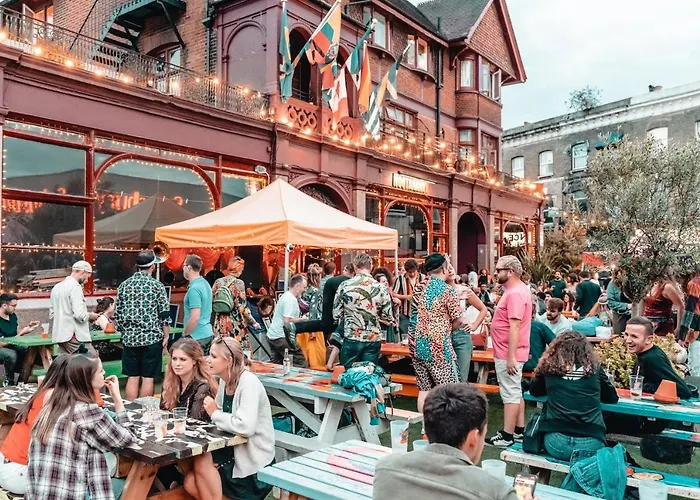 Cheap Hotels in LondonHootananny