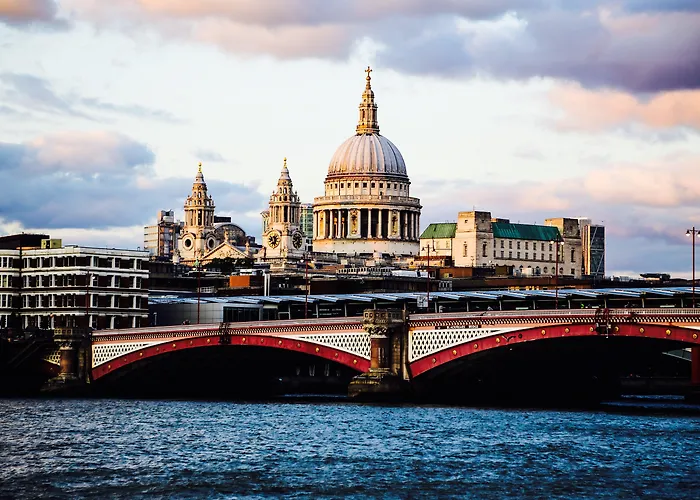 Holiday Inn Express London - Vauxhall Nine Elms, An Ihg Hotel