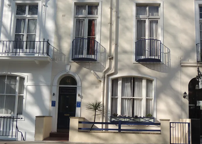 Dolphin Inn - The Lodge London