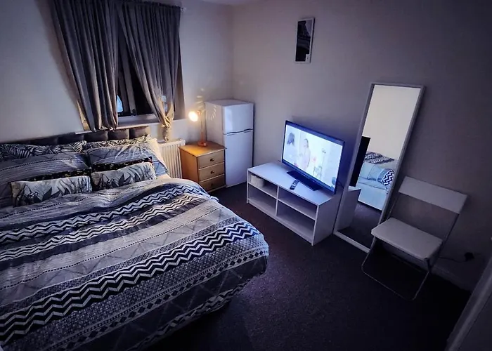 Lekmic Global Villa London