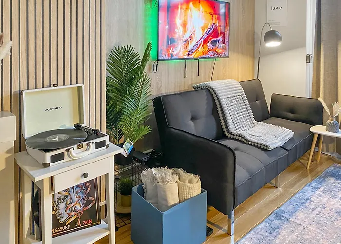 3Bed 2Bath With Garden Sauna & Hot Tub London