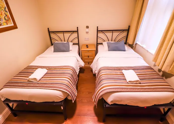 Fairway Hotel London