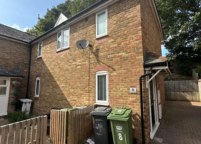 Windmill - Free Parking Villa London