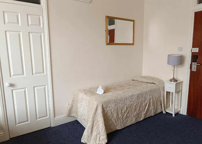 St Simeon Hotel London