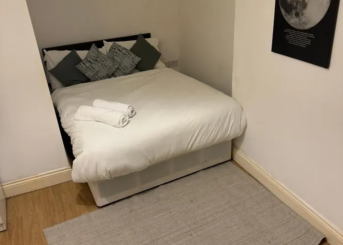 Archway Court Hotel London