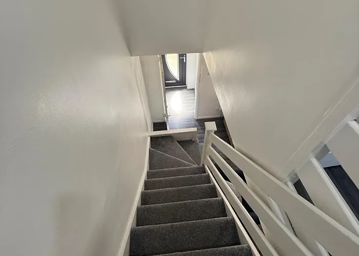 Close London City Airport- Petok - Free Parking