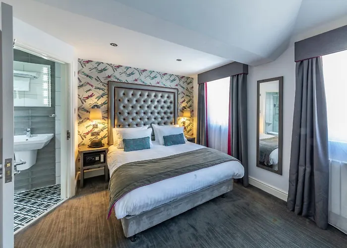 The Eaton Townhouse Hotel London