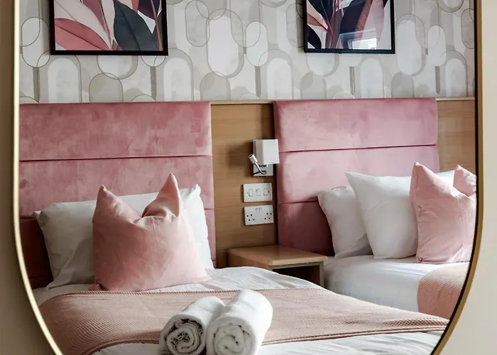 Mina Hotel London
