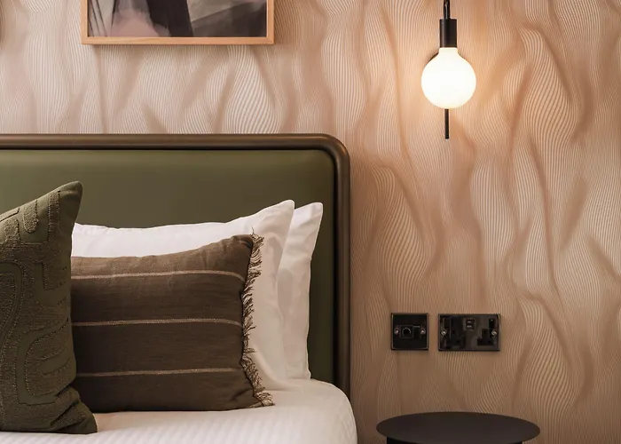 Cheap Hotels in LondonCentral Park