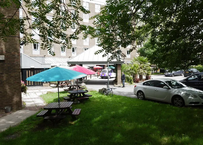 Waterloo Hub Hotel And Suites London