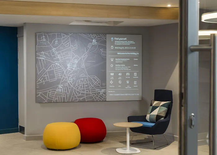 Holiday Inn Express Park Royal By Ihg London