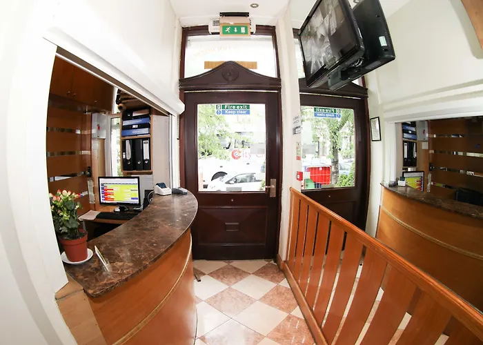 Cheap Hotels in LondonHolland Inn