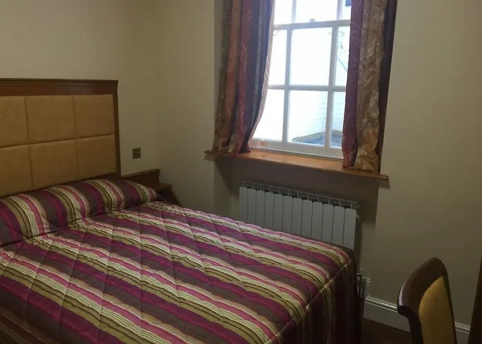 Cheap Hotels in LondonWhite House