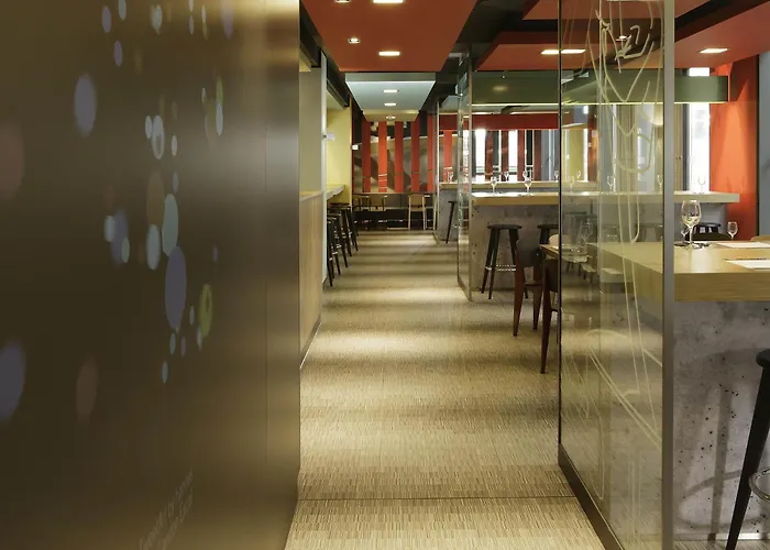 Cheap Hotels in LondonIbis Excel-Docklands