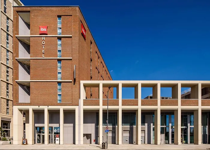 Cheap Hotels in LondonIbis Canning Town