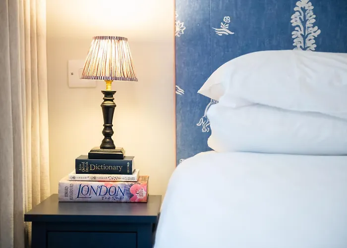 Americana Hotel London