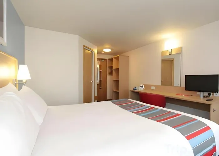 Travelodge London Chessington Tolworth Kingston upon Thames 
