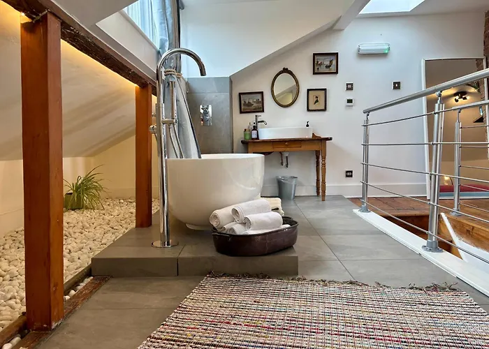 Central Victorian House London