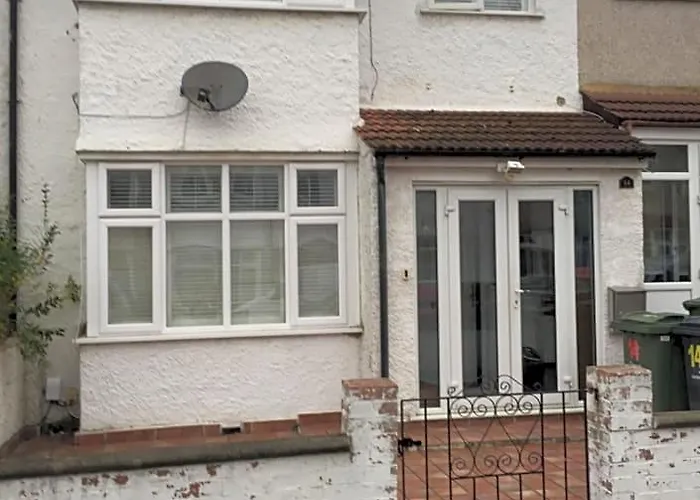 Streatham Common Bed & Breakfast London