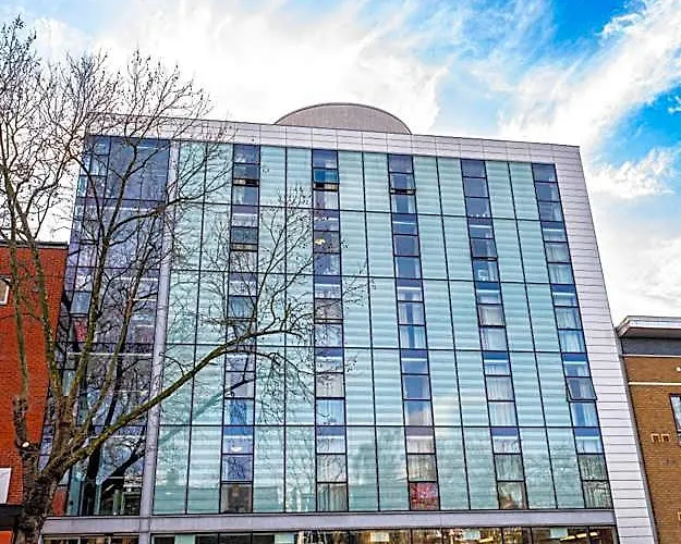 Davies Court Hostel London