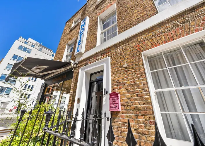 The Eaton Townhouse Hotel London