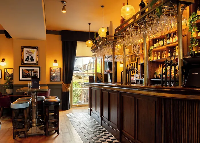 Aragon House Hotel London