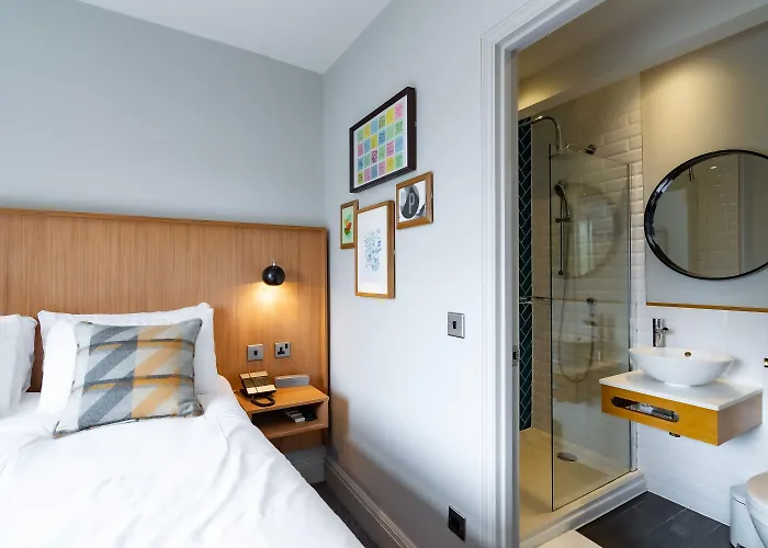 Victoria Inn London
