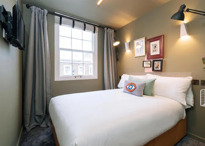 The Warwick By Nestor Hotel London